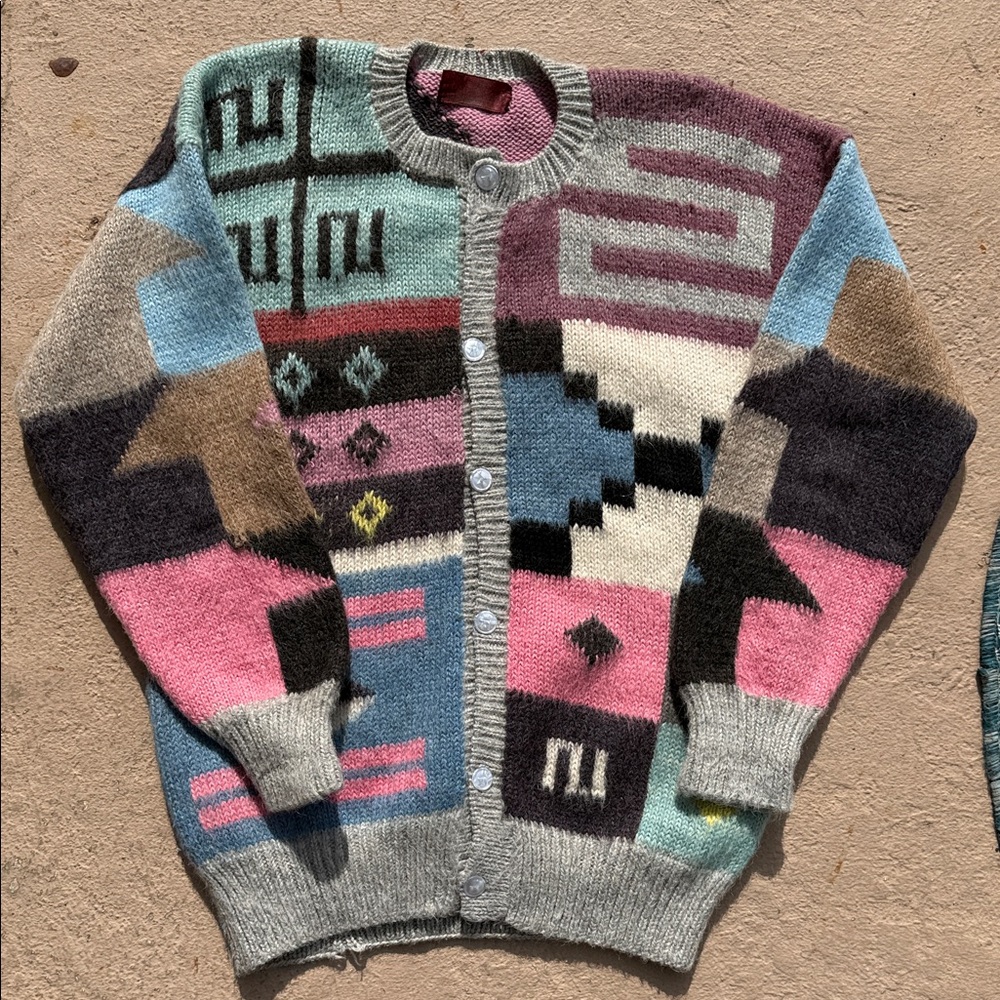 Peruvian Alpaca Wool Geometric Pattern Women's Cardigan